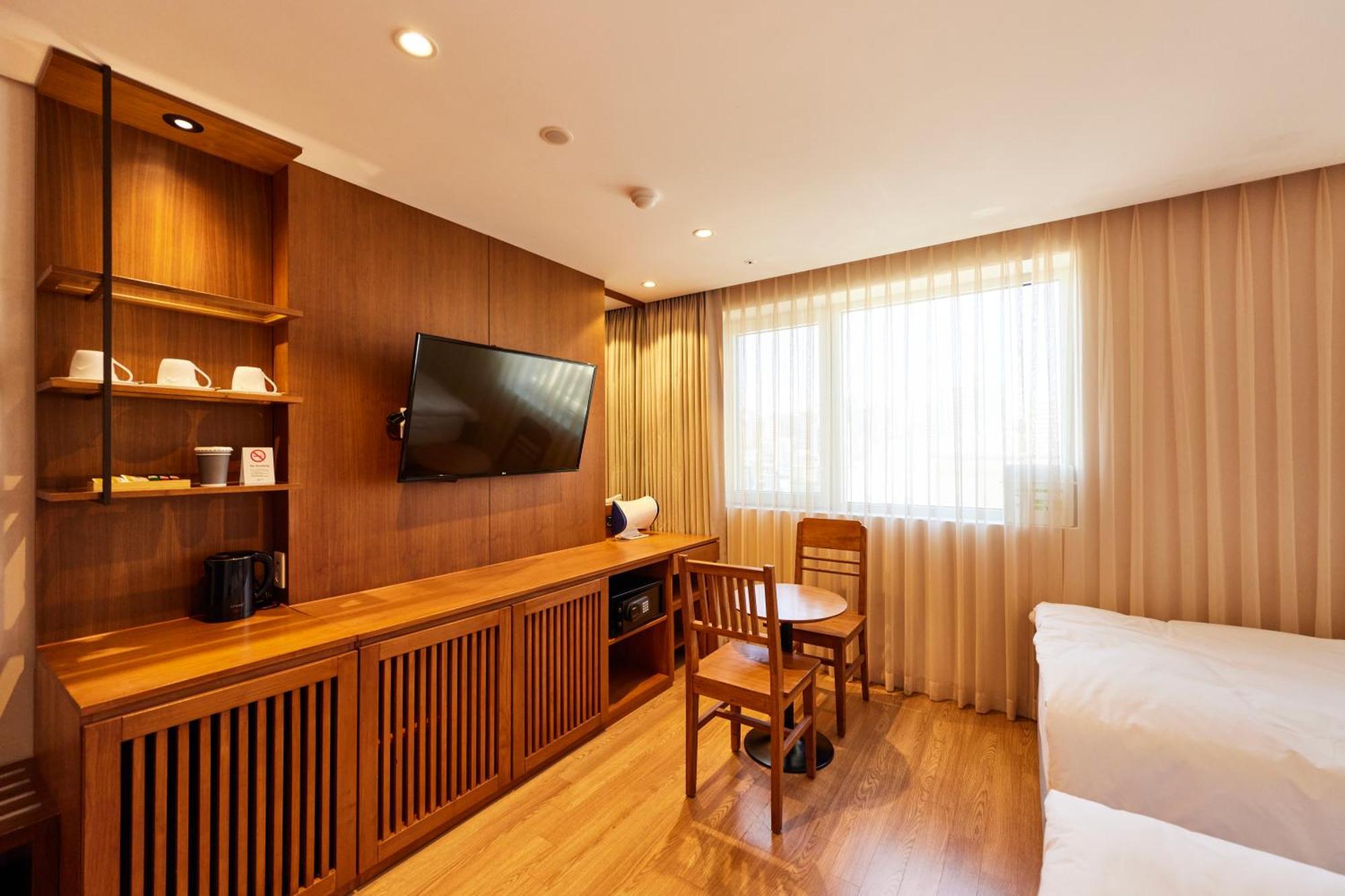 Hotel Uri& Seoul Exterior photo