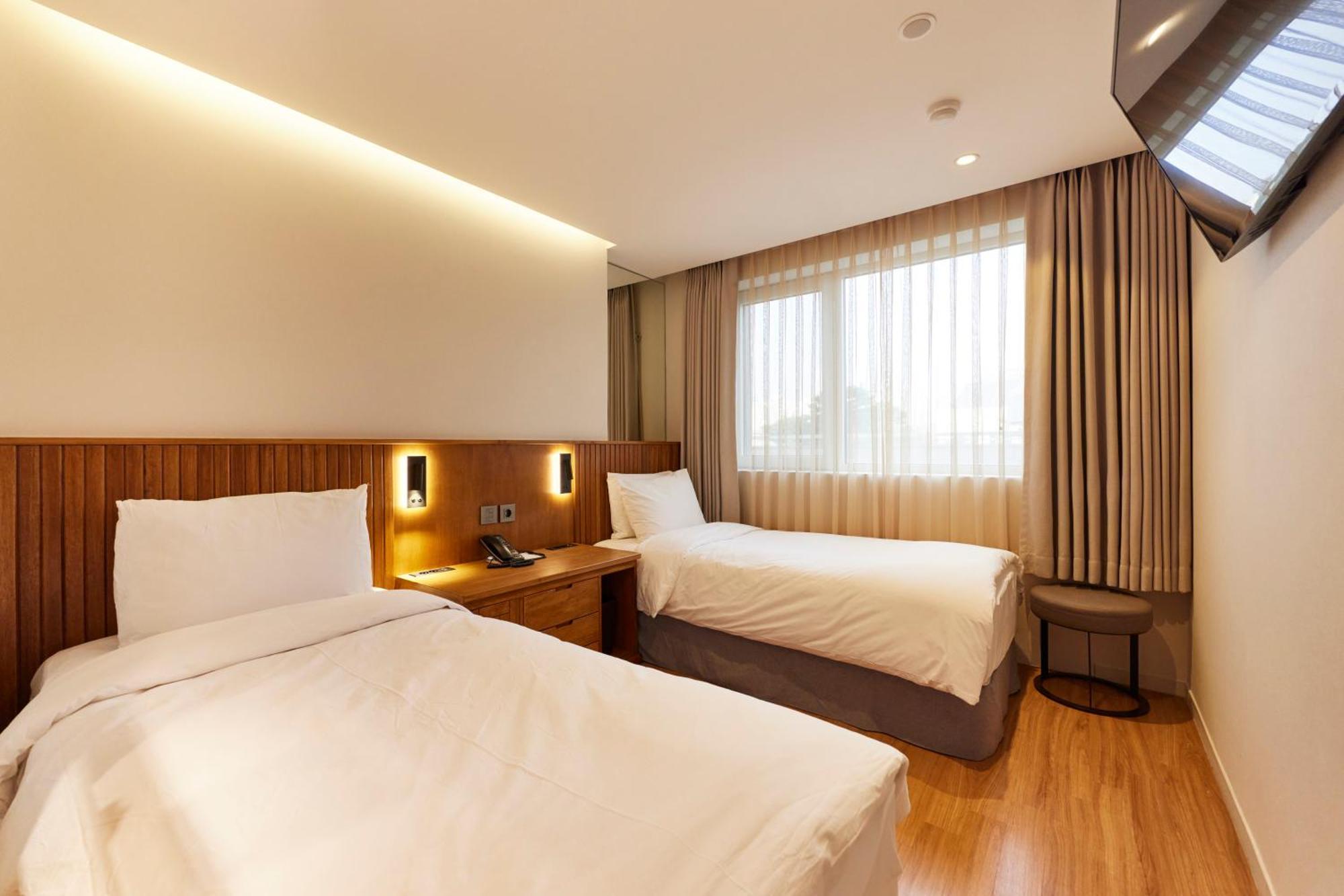 Hotel Uri& Seoul Exterior photo